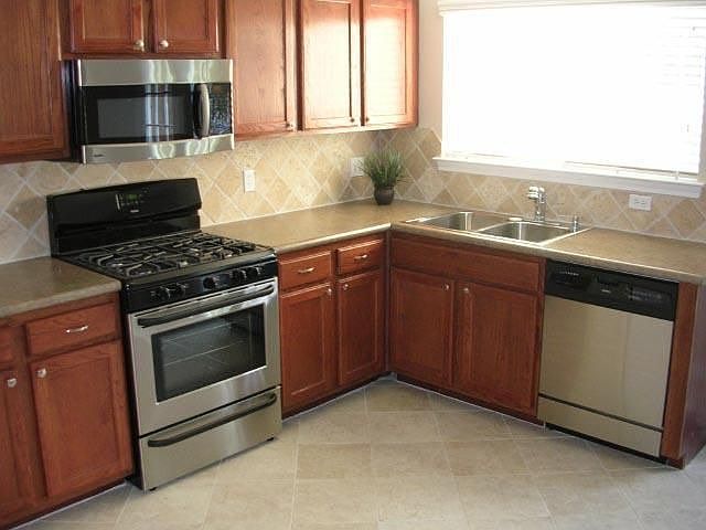 2nd image of 4034 Barlow Dr