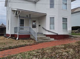 40 N 9th St, McConnelsville, OH 43756