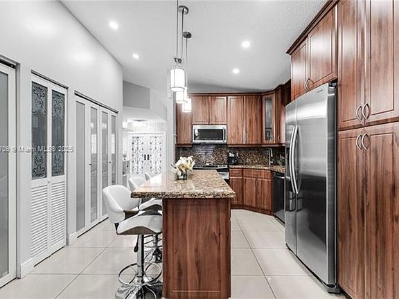 5th image of 2485 W 71st Pl #2485