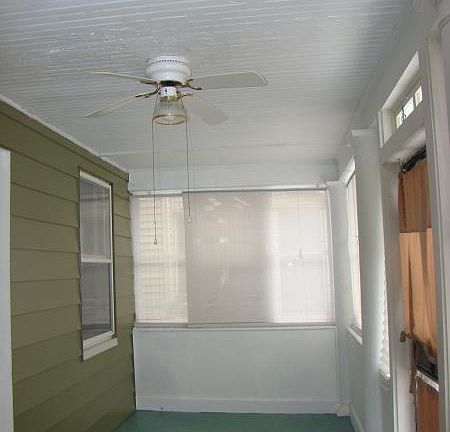 4th image of 239 N Park St