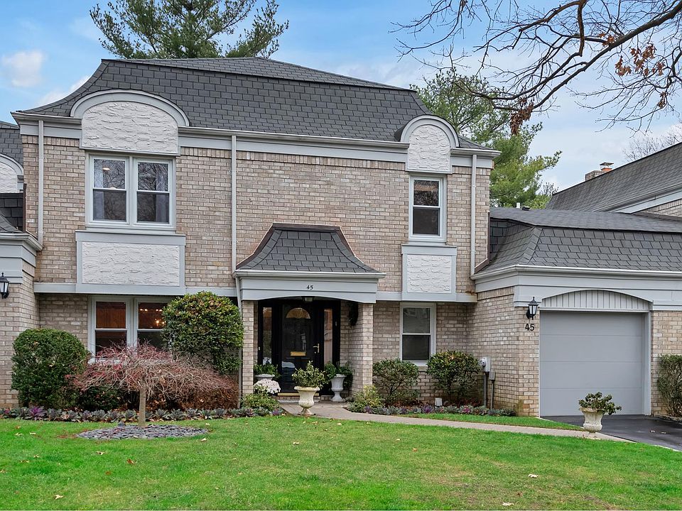 1st image of 45 Fairway Dr #45