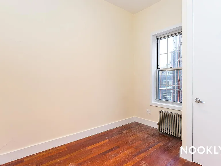 117 S 4th St #21 — Photo 14
