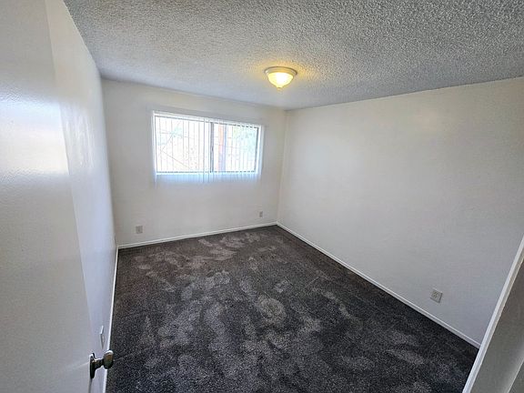 5th image of 1433 W Stoneridge Ct #18