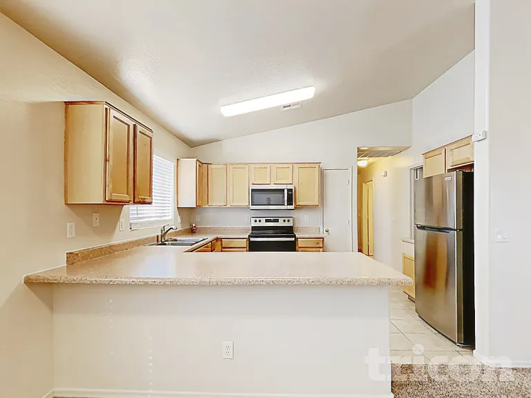 23141 W Ashleigh Marie Dr — Photo 4