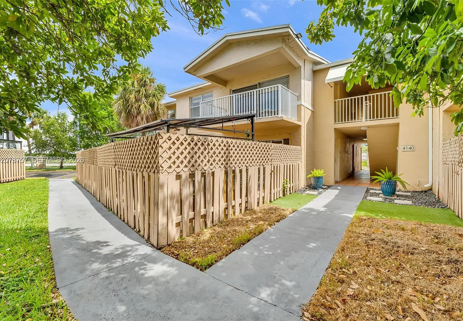 Doral Gardens Condo — Photo 3