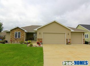 1704 NW Morningside Dr, Grimes, IA 50111