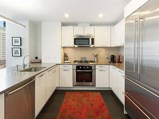 4th image of 1 Hawthorne St Unit 20G