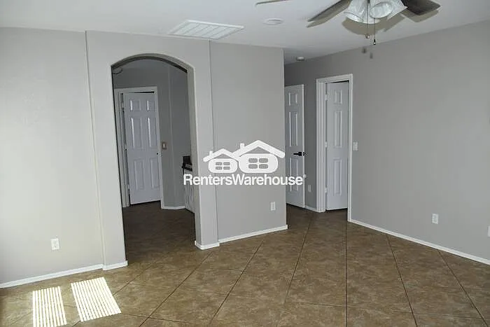 3282 W Belle Ave — Photo 11
