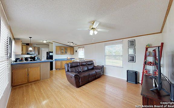 2nd image of 1130 Doree Dr