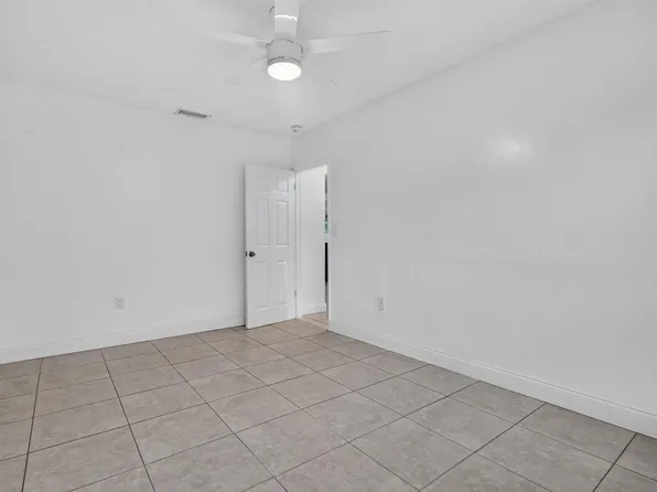 2707 Bahama Dr #0, Hollywood, FL 33023