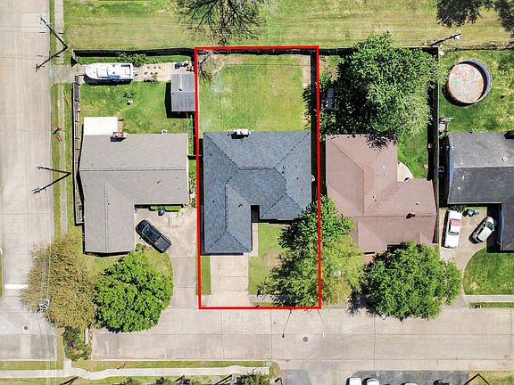 2nd image of 205 Cole St