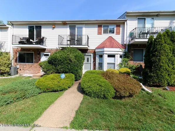 1728 Forest Hill Rd, Staten Island, NY 10314