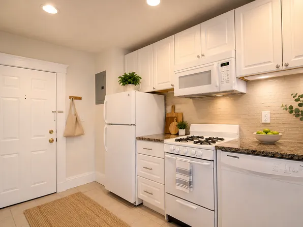 39 Hemenway St, Boston, MA