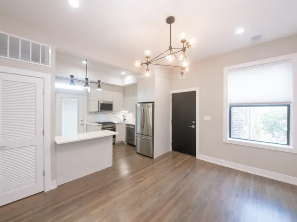 2317 W Iowa St APT 3R, Chicago, IL 60622