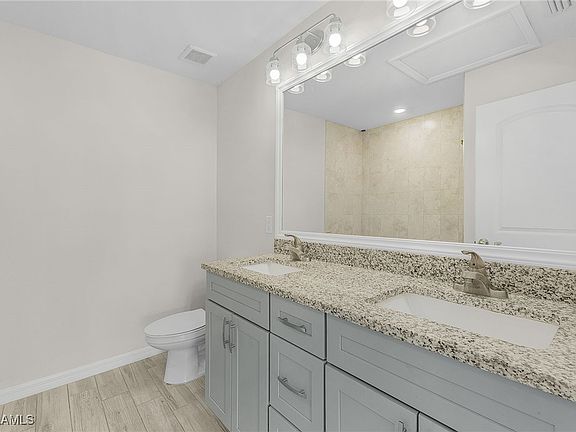 5th image of 2919 NW 4th Ave