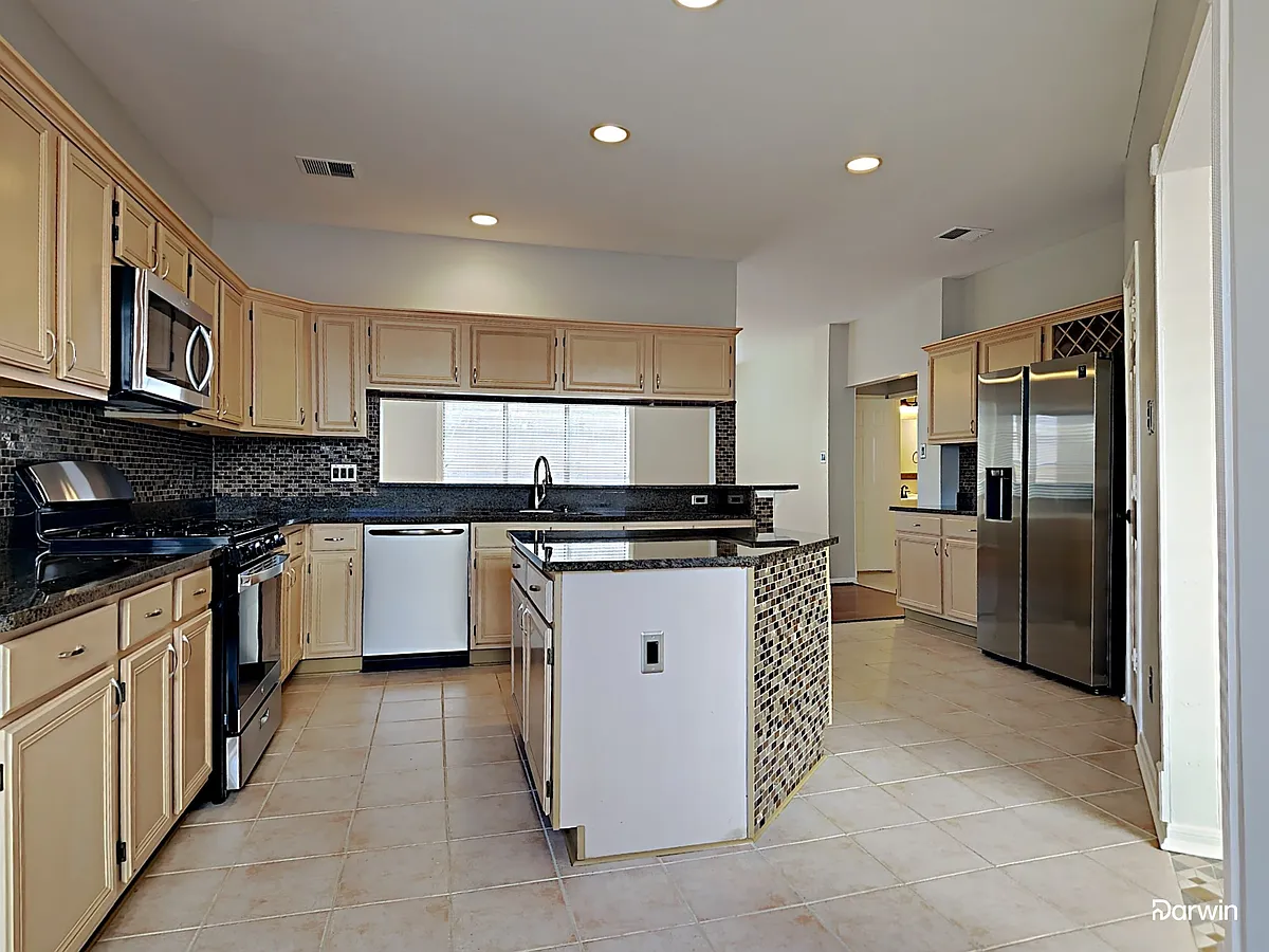 Building Photo - 8034 Oceanside Dr