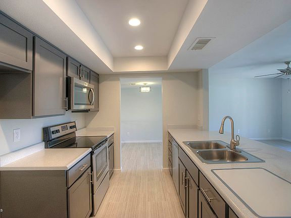 3rd image of 3309 W Cinnabar Ave