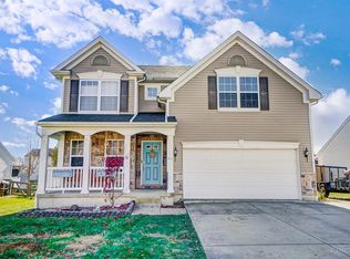 35 Hummingbird Way, Amelia, OH 45102