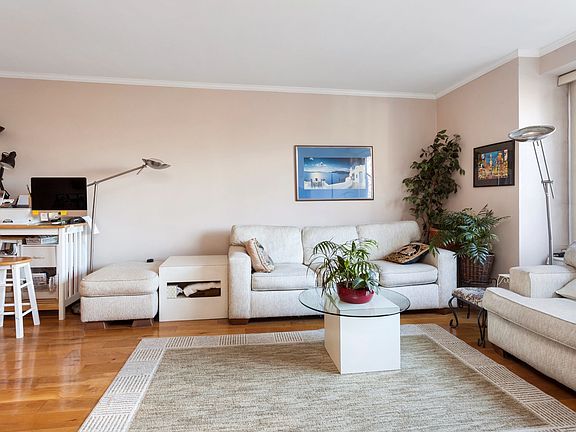 3rd image of 372 Central Park W APT 2L