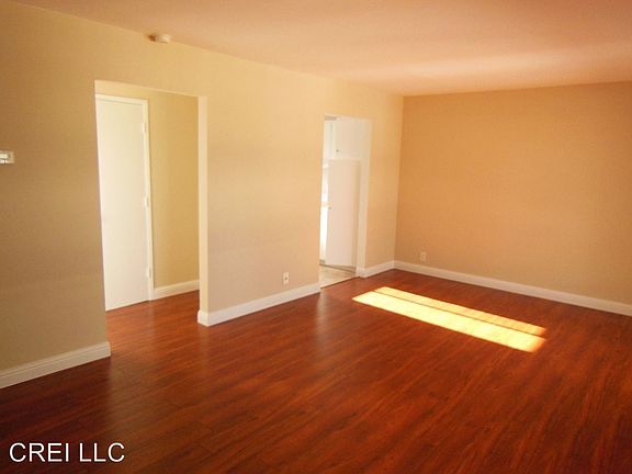 5th image of 161 Oak Ave APT 3