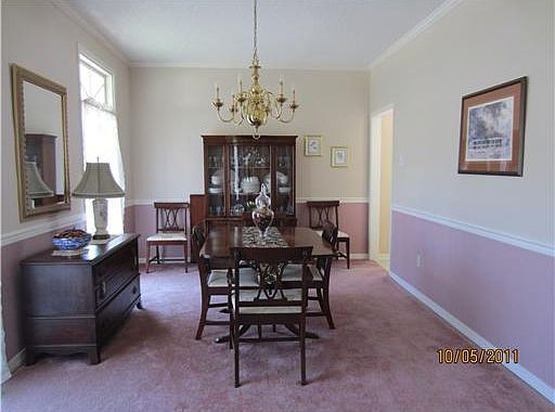 5th image of 4003 Saint Elizabeth Dr