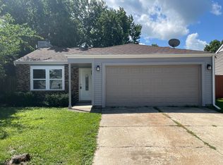 2240 Mulberry Ct, Aurora, IL 60506