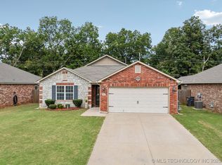 8645 E 126th Pl S, Bixby, OK 74008