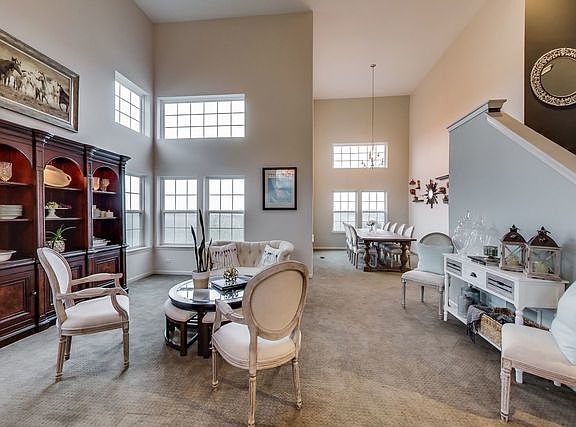 4th image of 2081 Chadwick Way