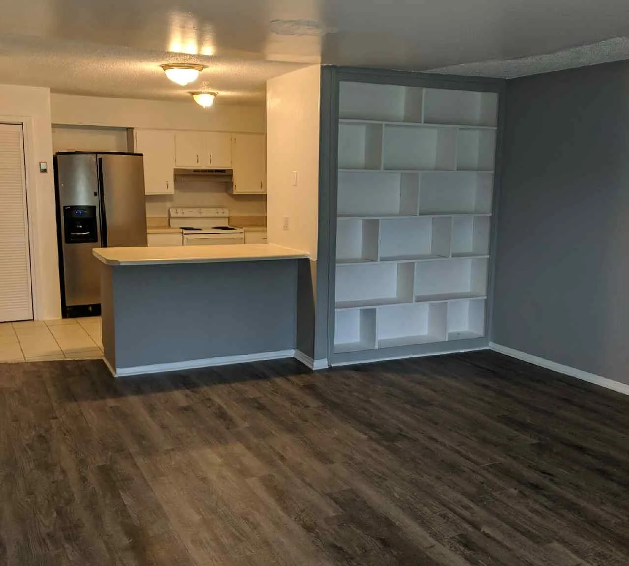 1079 Harold Drive - 1 — Photo 3