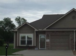 2724 SE Taurus Ct, Topeka, KS 66605