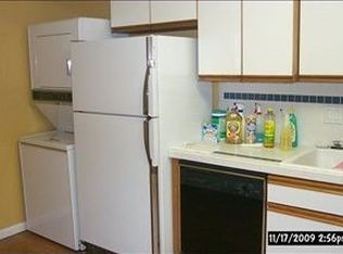 1704 Wildwood Rd, Bloomington, IL 61704