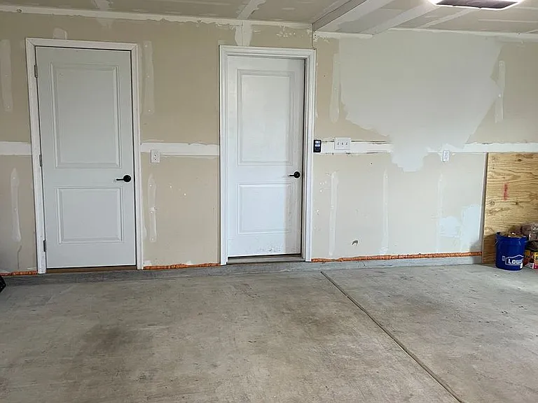 331 S Parkway Dr — Photo 19