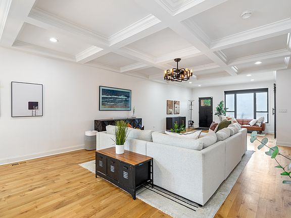 4th image of 2514 Harvey Ave