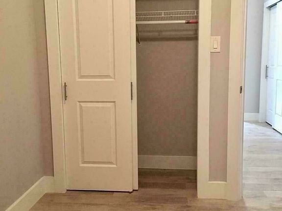 5th image of 450 W 46th St APT 5RE