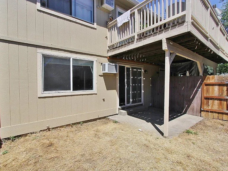 4833 W Targee St — Photo 16