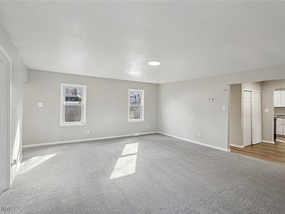 3rd image of 7358 Shamrock Dr