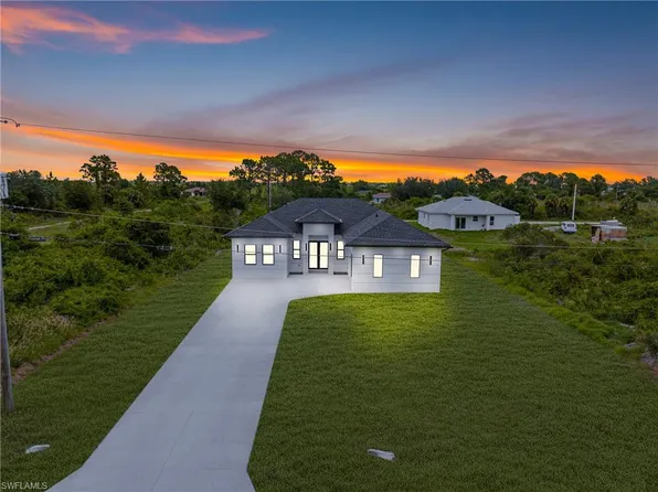 3010 72nd ST W, LEHIGH ACRES, FL 33971