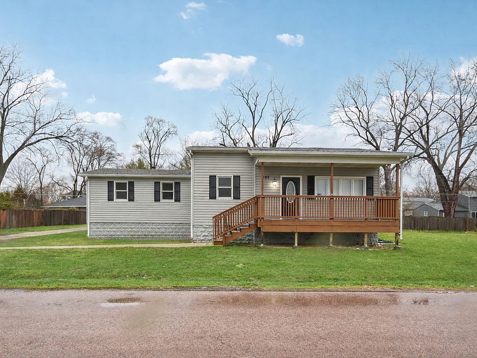 1st image of 402 Lily Ln