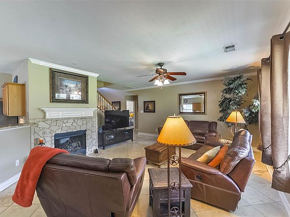 3rd image of 21519 Perrington Ct