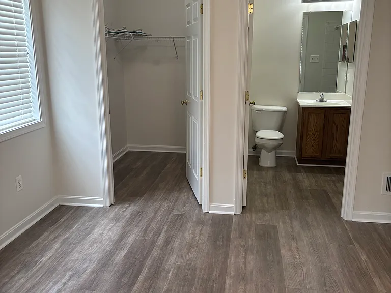 107 Heartwood Dr — Photo 3