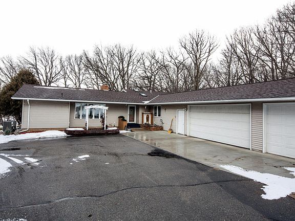 2nd image of 21903 River Oaks Dr