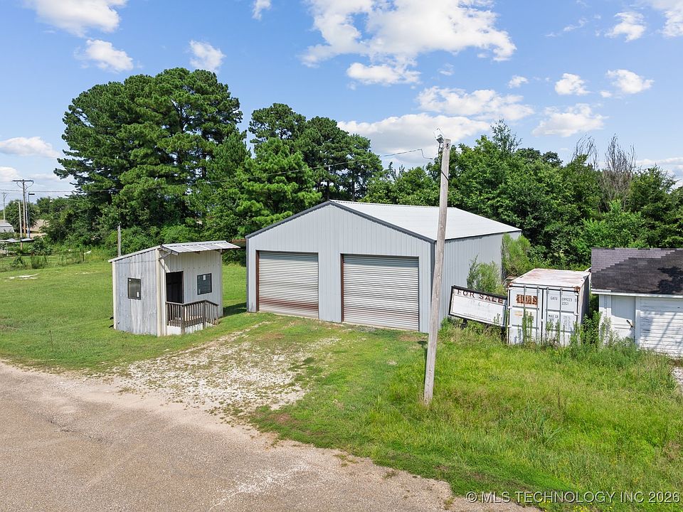 2nd image of 206 Industrial Ave