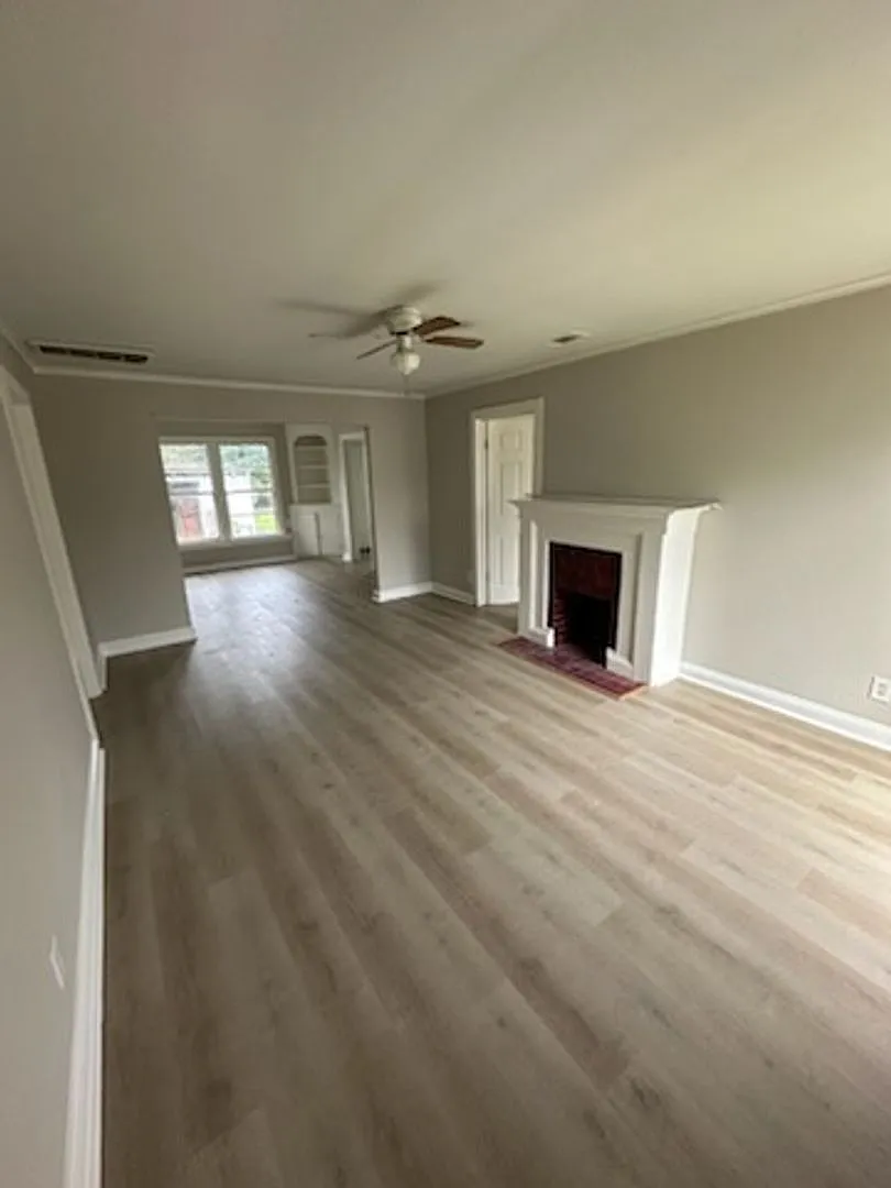 House for Lease - 701 Whittington — Photo 3