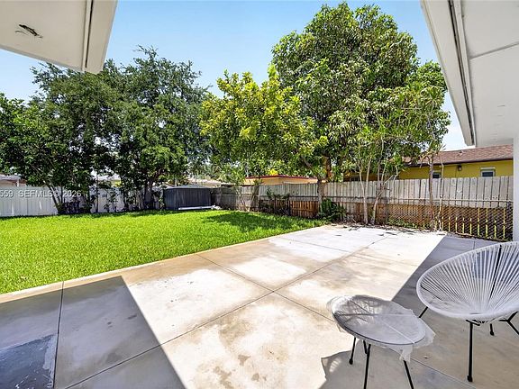 3rd image of 1619 Hollywood Blvd #1619