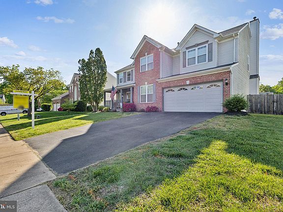 2nd image of 15 Warwick Way