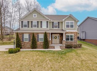 3145 Warwick Dr, North Huntingdon, PA 15642