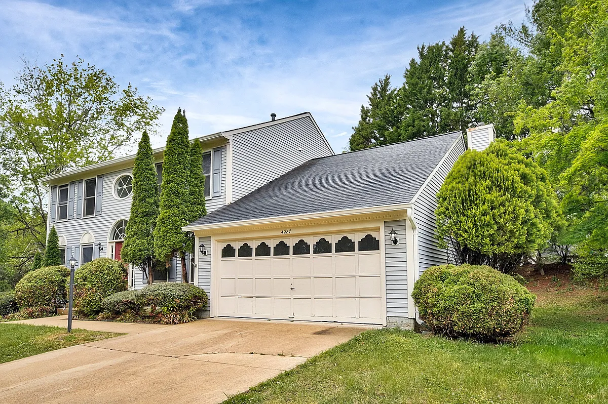 Building Photo - 4287 Exeter Dr
