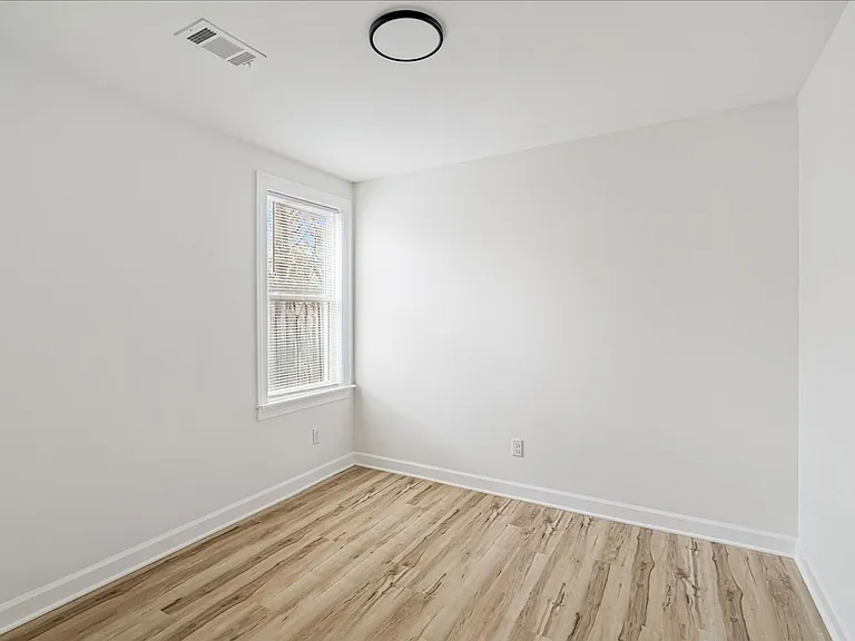 825 N 7th St — Photo 19