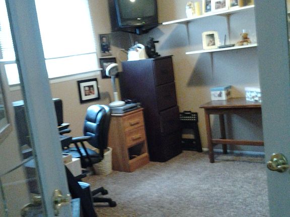 5th image of 3630 Lakewood Dr
