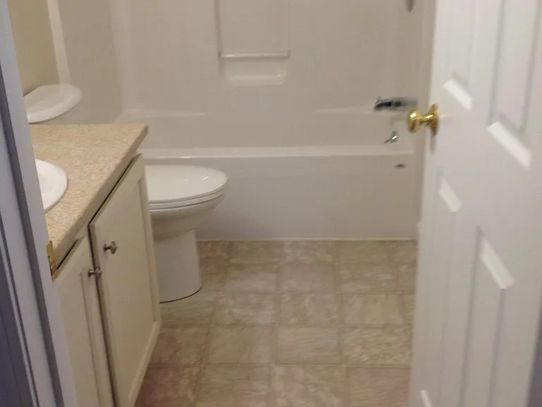 84 Holly St #B — Photo 27